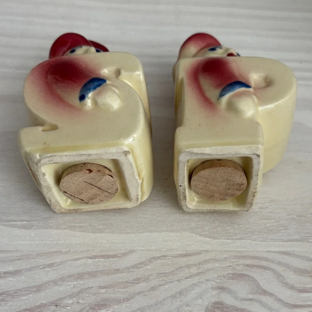 VTG Set of‎ Shawnee Pottery Chef Salt & Pepper Shakers
